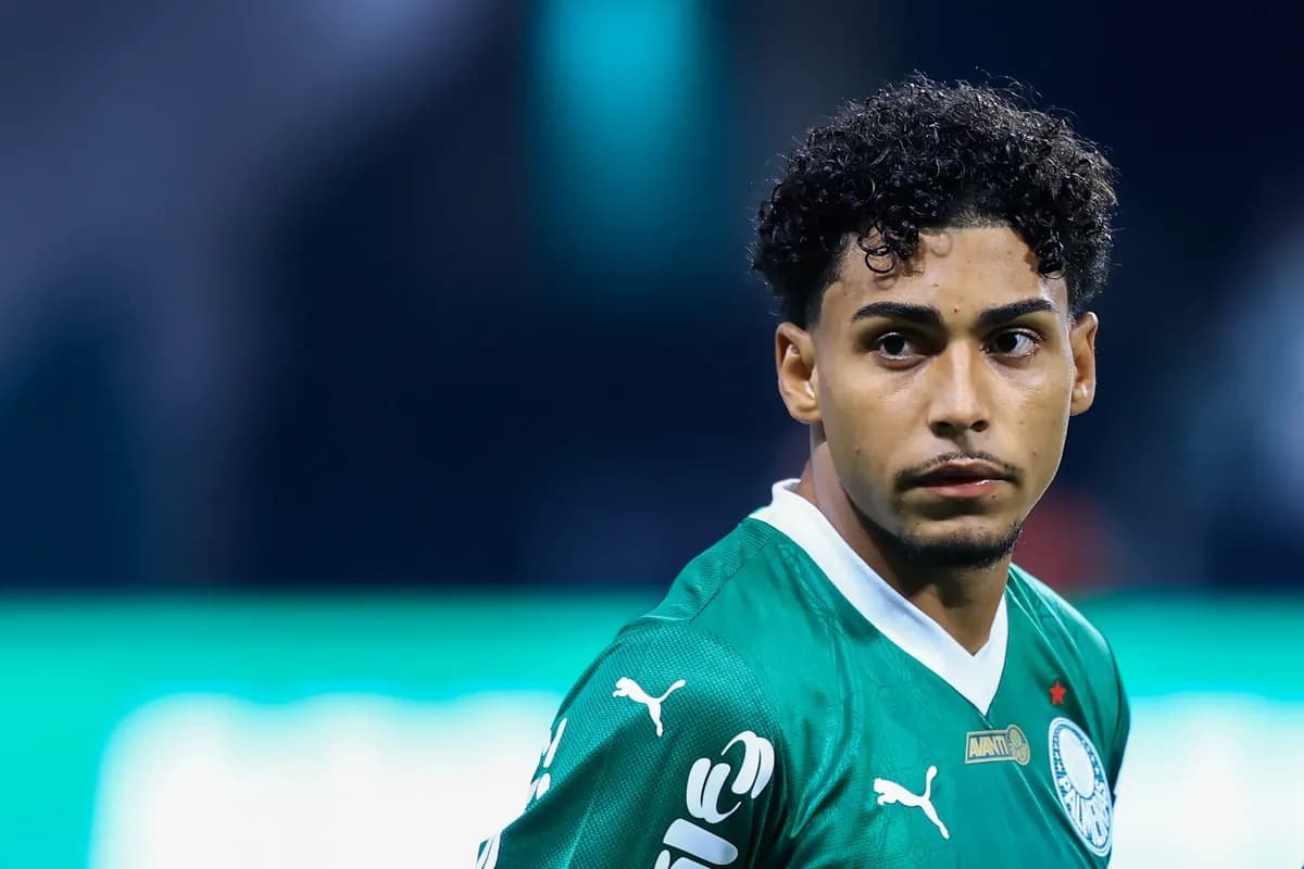 Palmeiras define estratégia e pode negociar Luighi na próxima janela