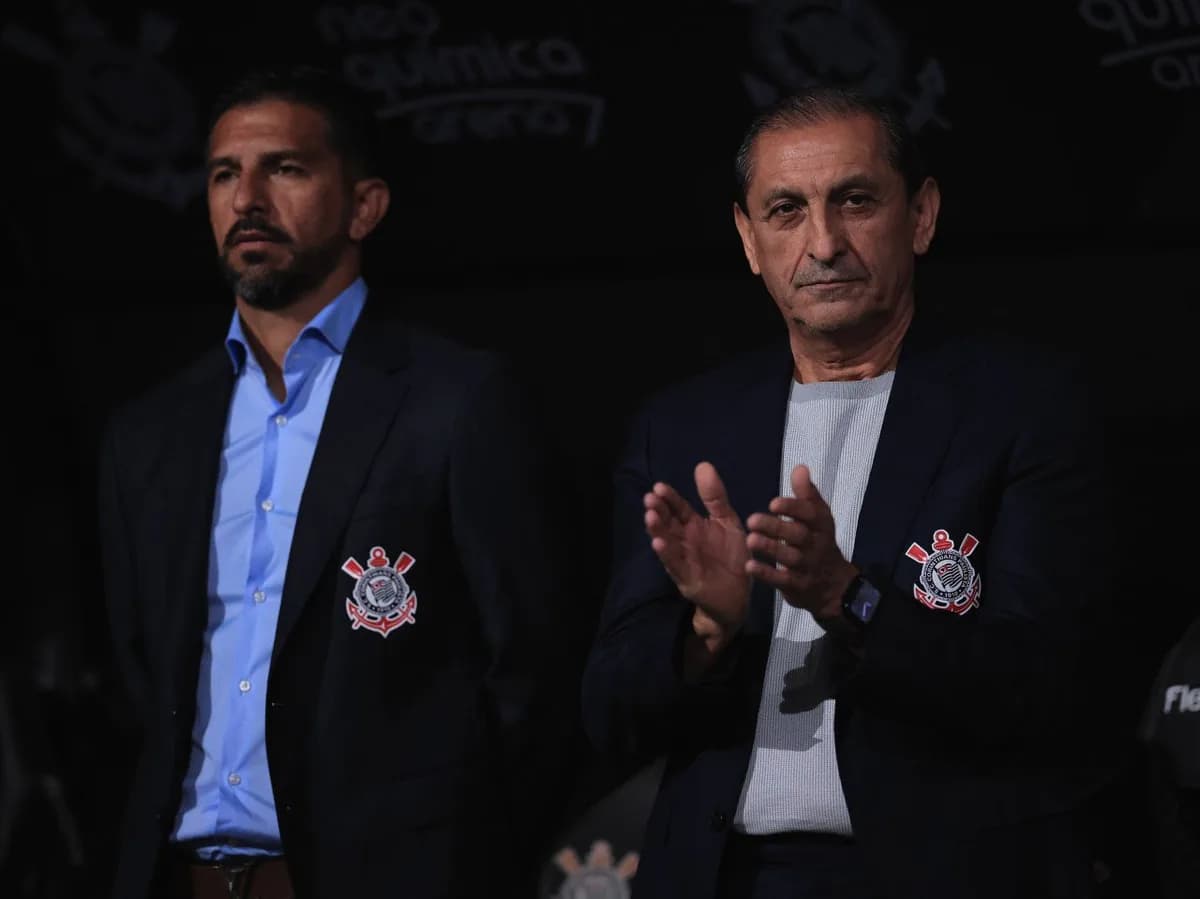 Corinthians: Ramón Díaz e Pezzolano são oferecidos após pressão sobre Diniz
