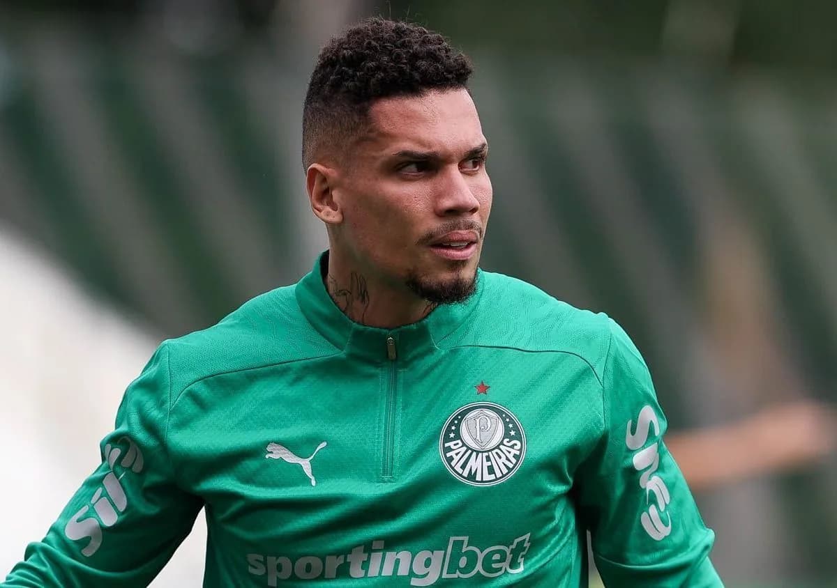 Paulinho ainda sente incômodo e Palmeiras reage