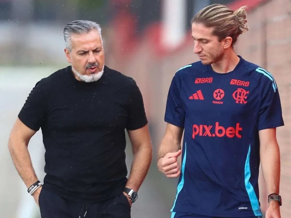 Após título da Libertadores, Flamengo atende Filipe Luís e busca 3 reforços em 2026