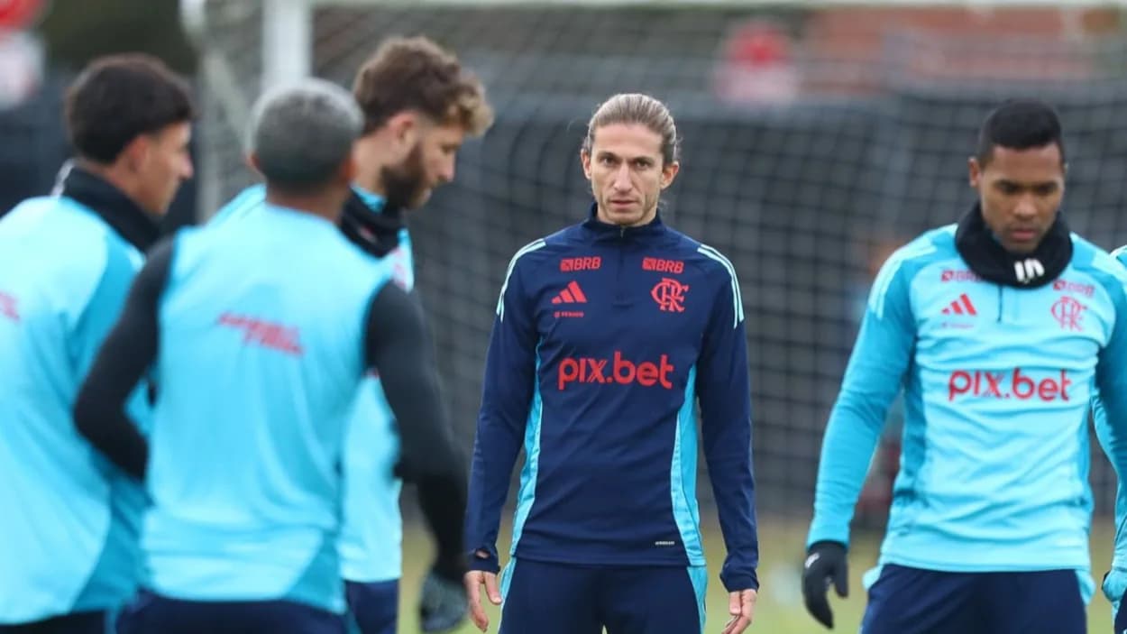 Filipe Luís terá reforço de peso nos próximos jogos do Flamengo
