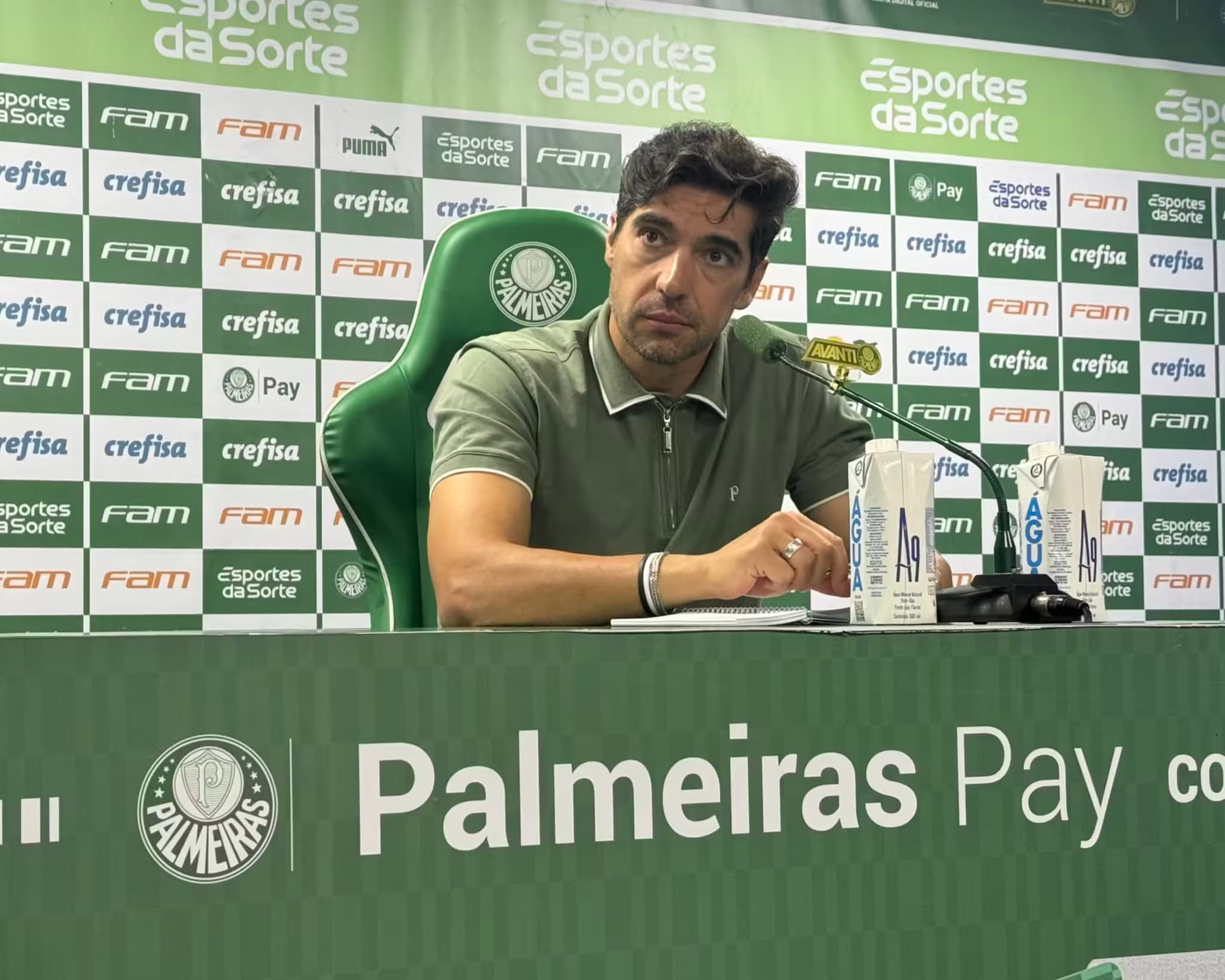 Abel Ferreira exalta joia do Palmeiras após vitória sobre o Vasco: “É uma máquina…”
