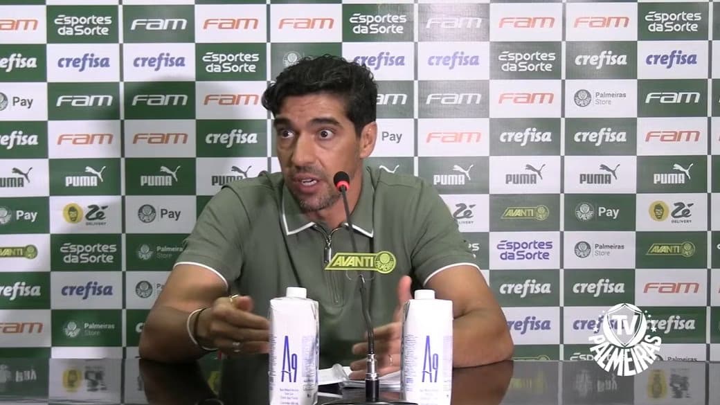 Abel Ferreira alfineta Claudinho após recusar fechar com Palmeiras