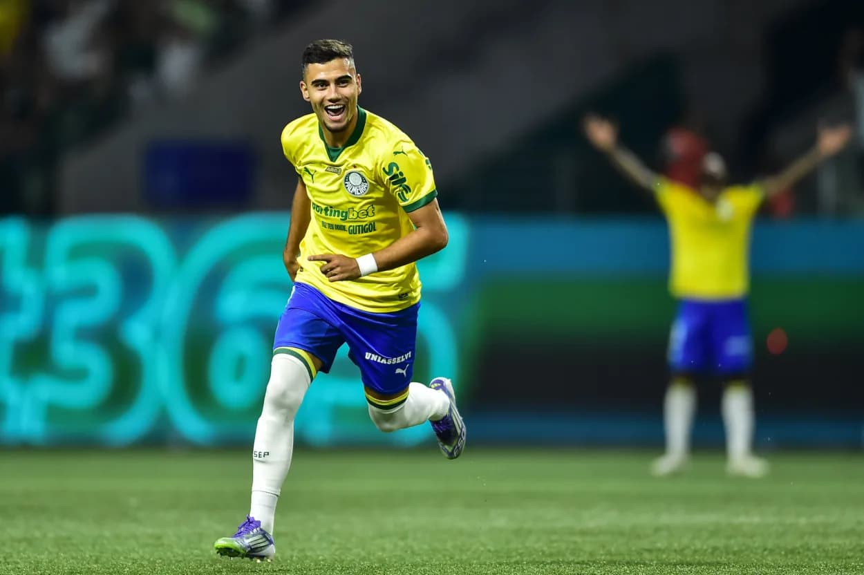 Andreas Pereira brilha com dois gols e fala sobre vitória do Verdão