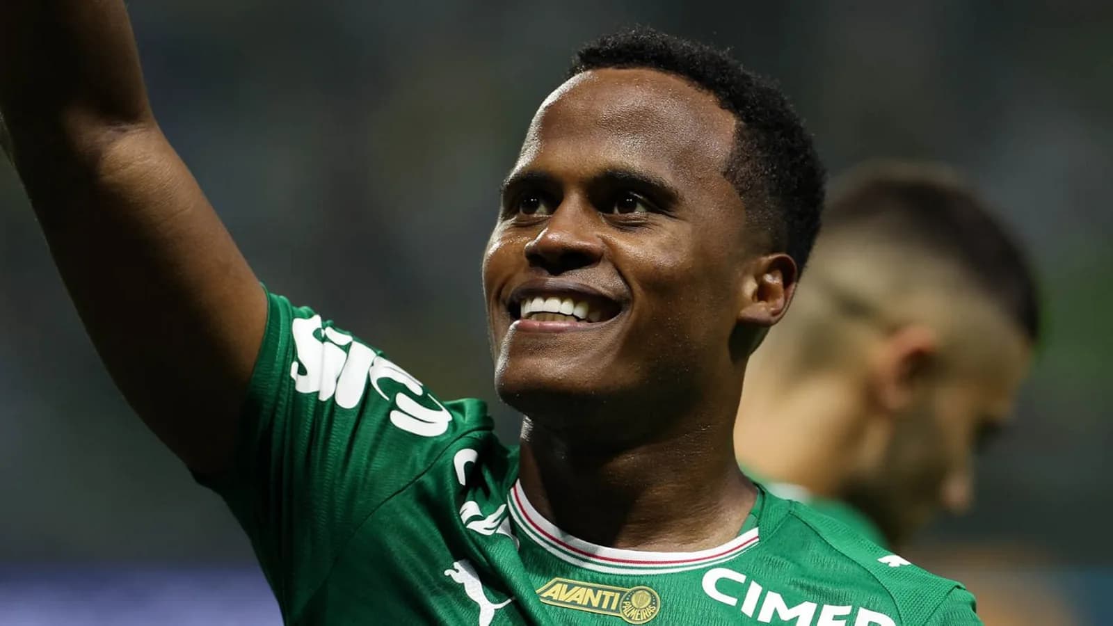 Jhon Arias revela desgaste físico e detalha adaptação no Palmeiras