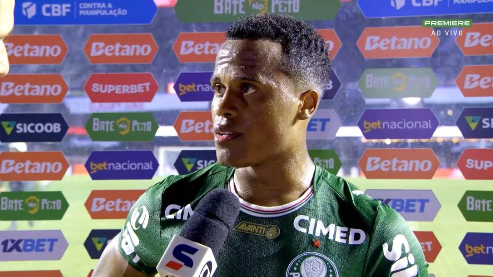 Arias revela bastidores do gol e destaca entrosamento no Palmeiras