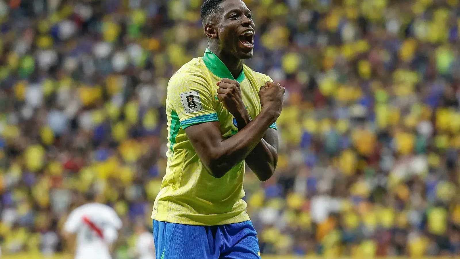 Flamengo observa Luiz Henrique e estuda investida