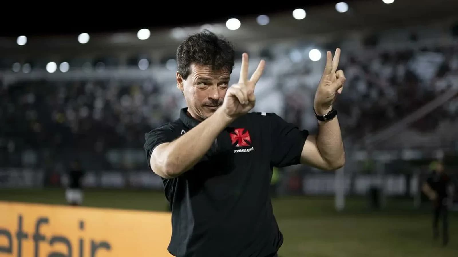 Corinthians avança por Fernando Diniz após reunião e acerto fica próximo