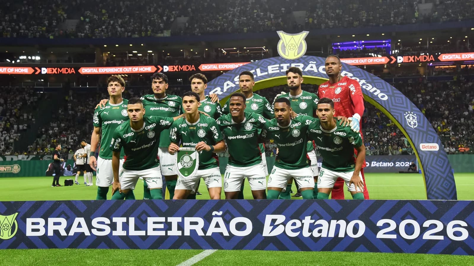 Palmeiras lidera o Brasileirão 2026 com campanha dominante após 12 jogos