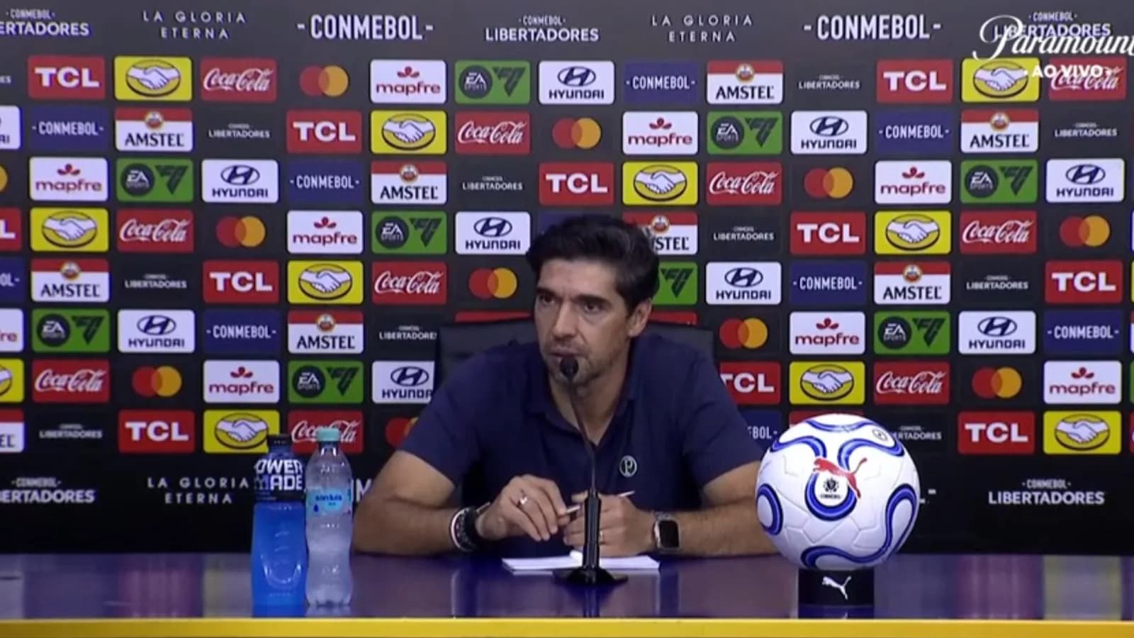 Abel Ferreira cobra calendário e pede críticas justas no Palmeiras