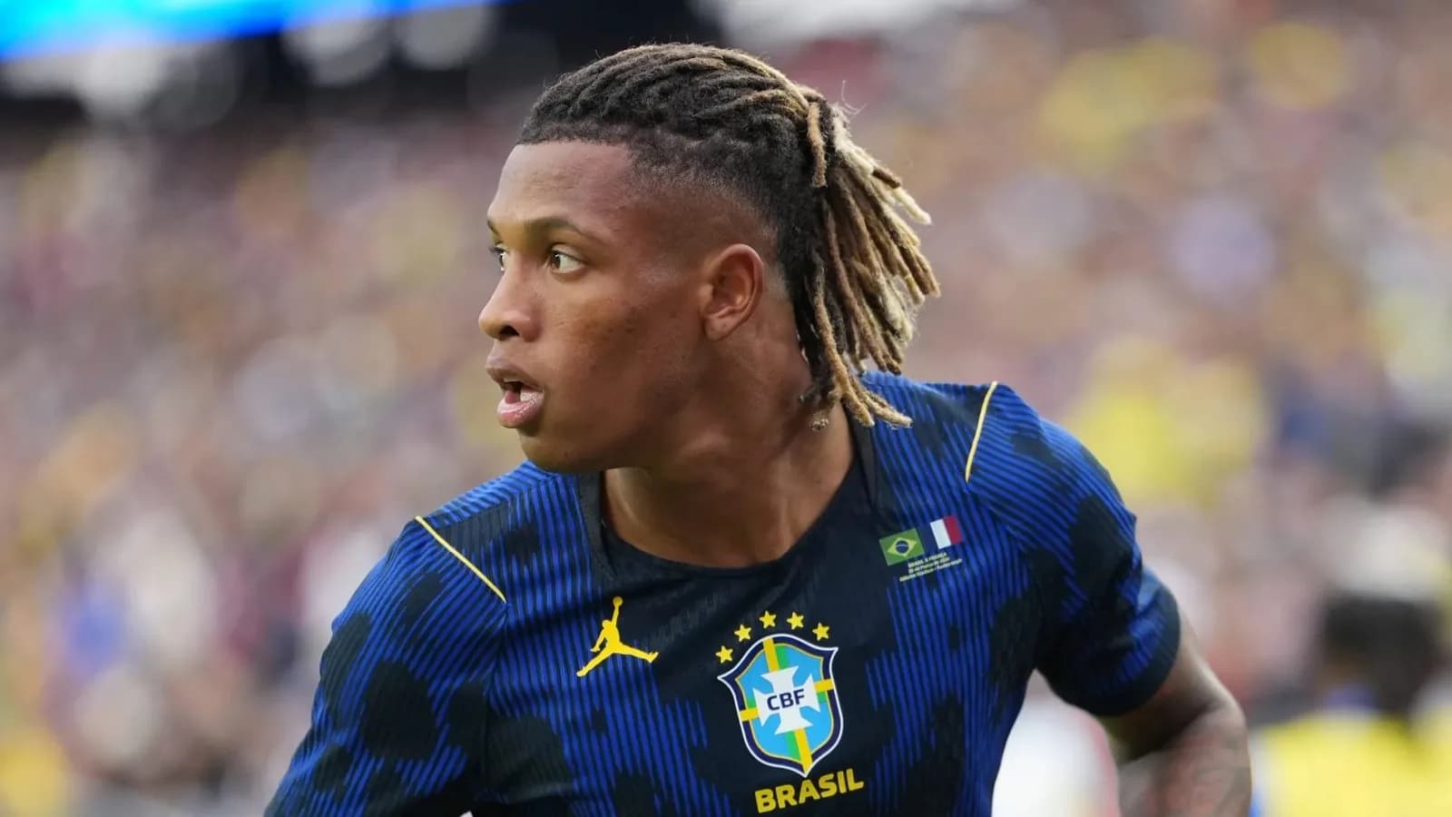Bastidores revelam cenário de Danilo no Palmeiras
