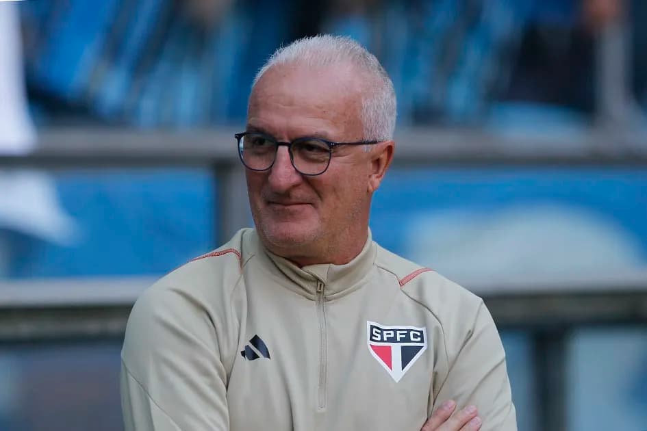 Dorival Júnior comunica sua decisão após procura do São Paulo