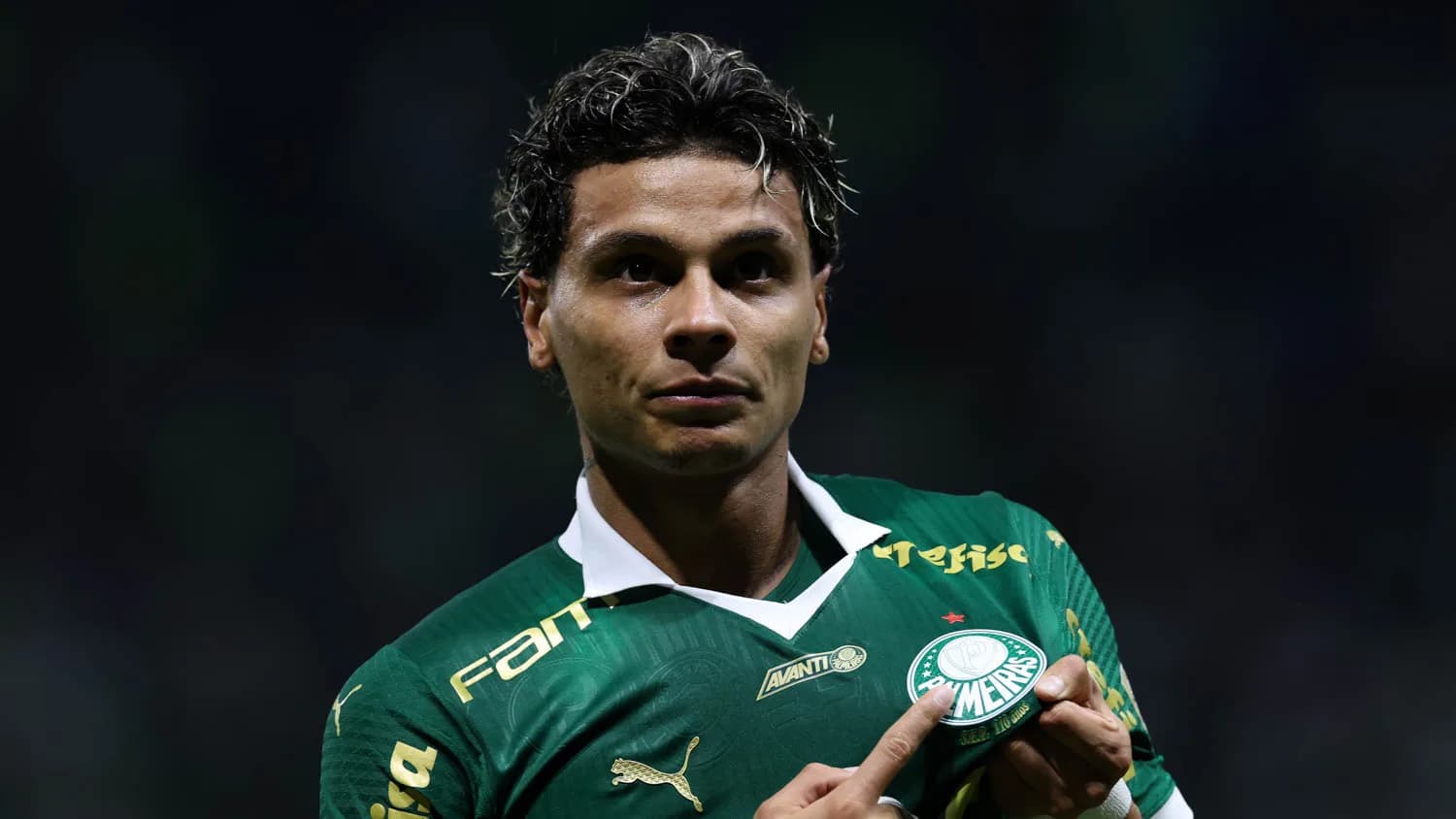 Palmeiras faz único pedido para vender Richard Ríos ao Nottingham Forest