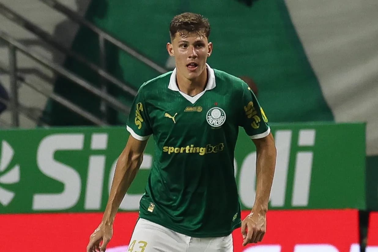 Palmeiras acende alerta após investida do Olympiacos por Benedetti