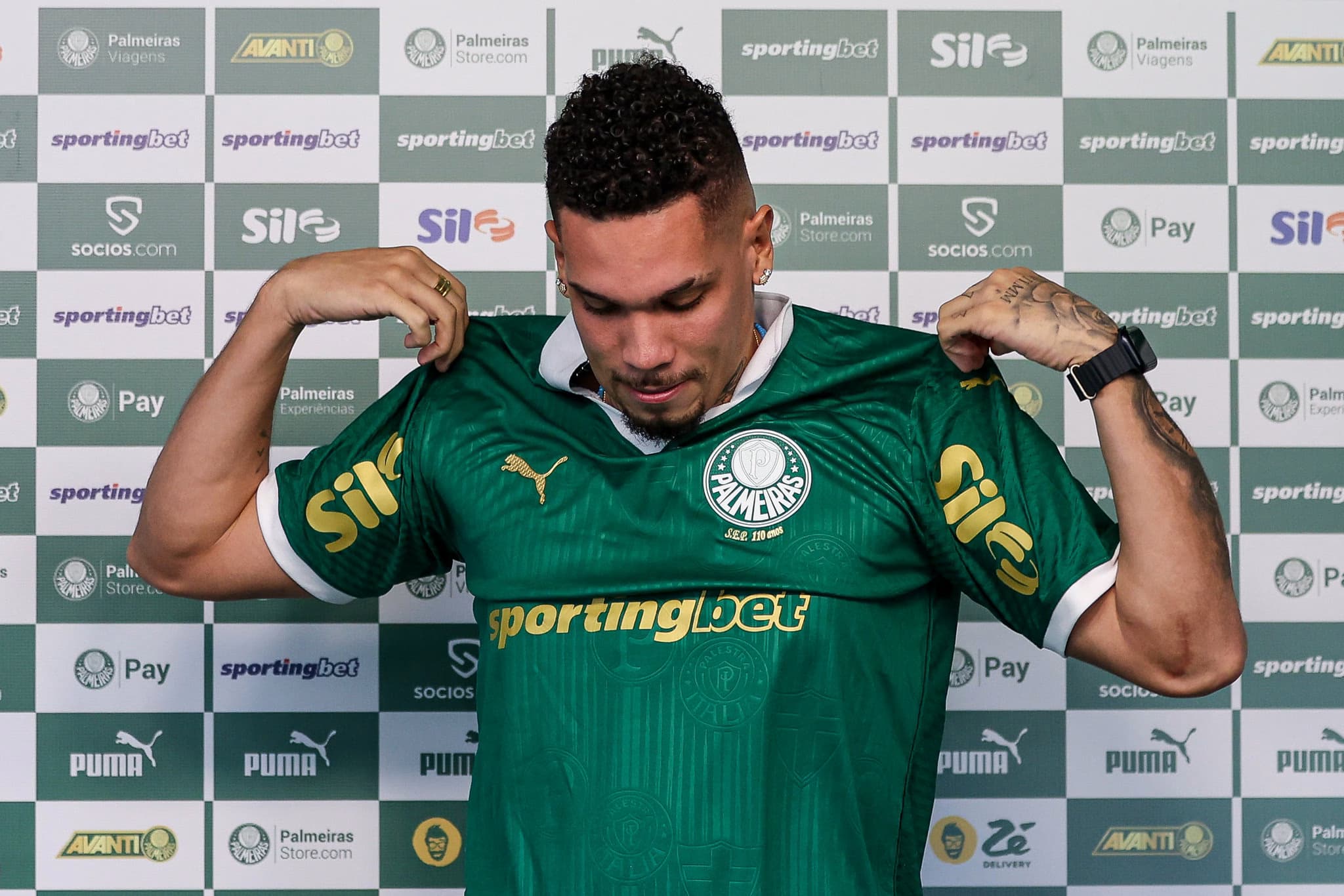 Palmeiras: Paulinho diz como prefere atuar e “frustra” sonha de Abel e torcida
