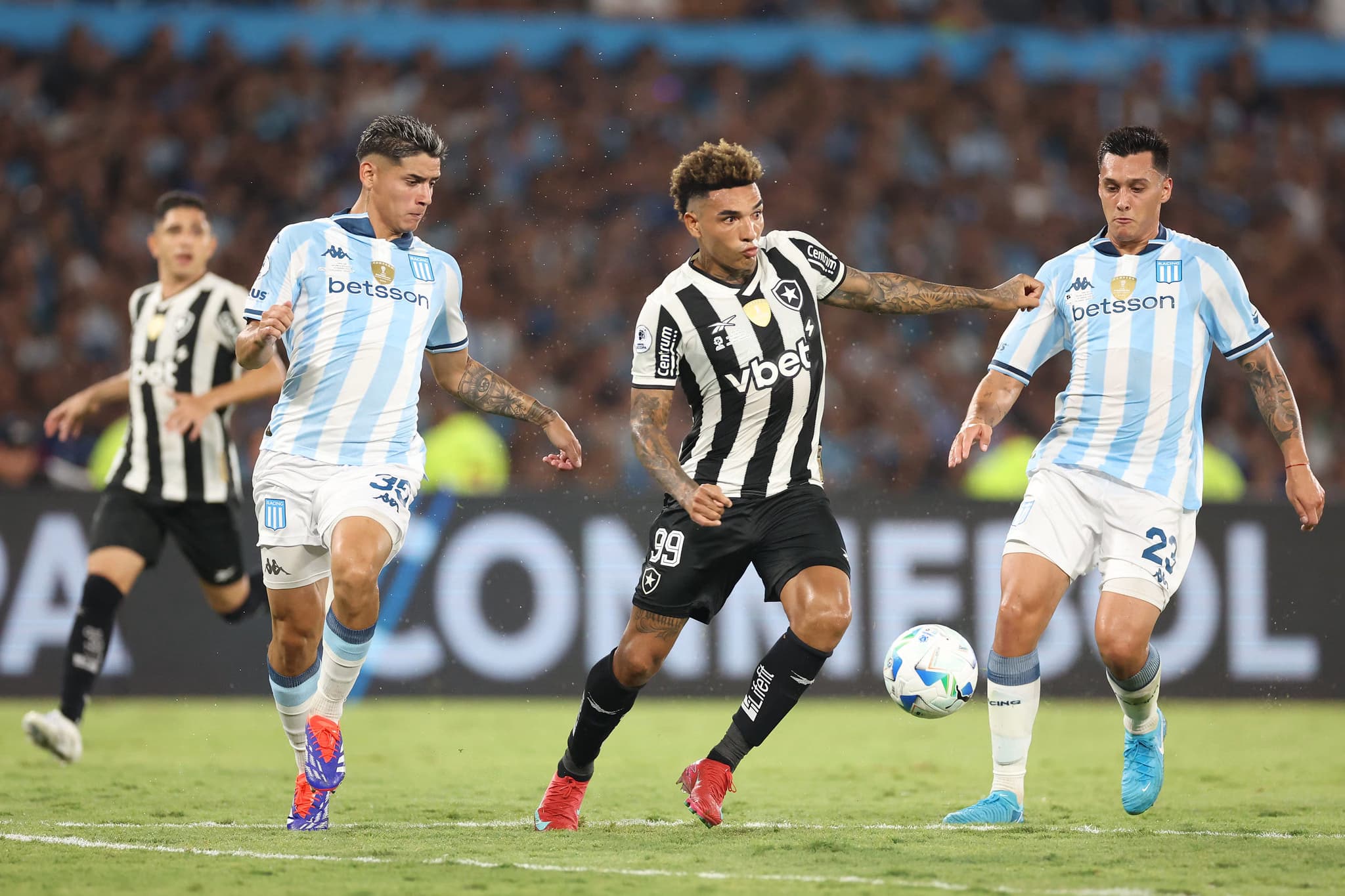 Botafogo x Racing: como assistir, escalações e horário
