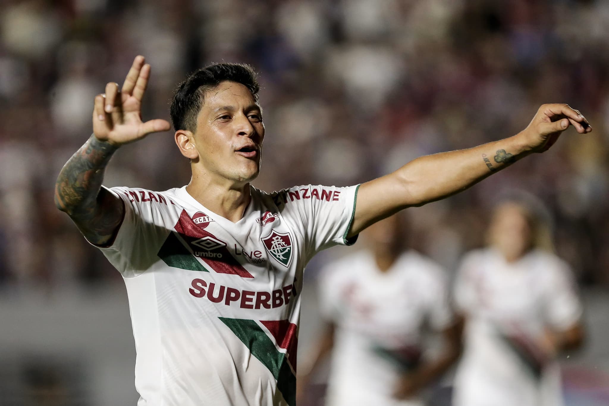 Cano atinge marca histórica no Fluminense e Mano Menezes exalta: “Vai fazer 1, 2, 3 por jogo”