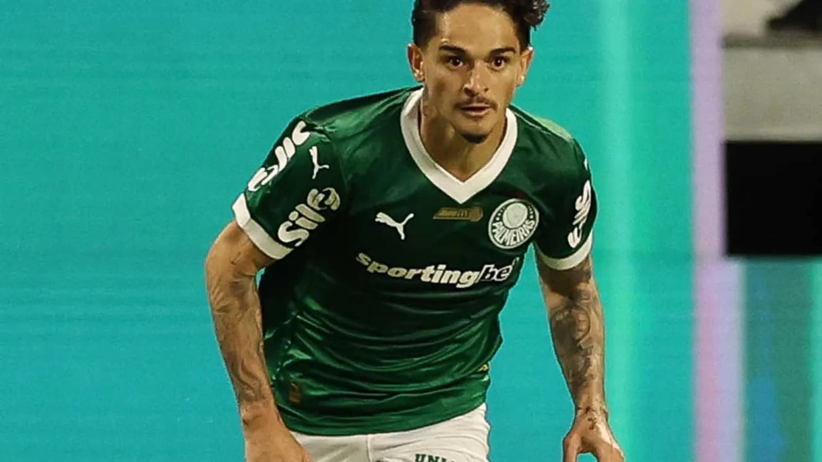 Palmeiras oferece €8,5 mi + Khellven para fechar com reforço