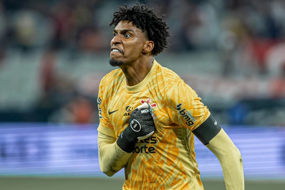 Escalação: Hugo Souza volta de lesão e pode reforçar o Corinthians