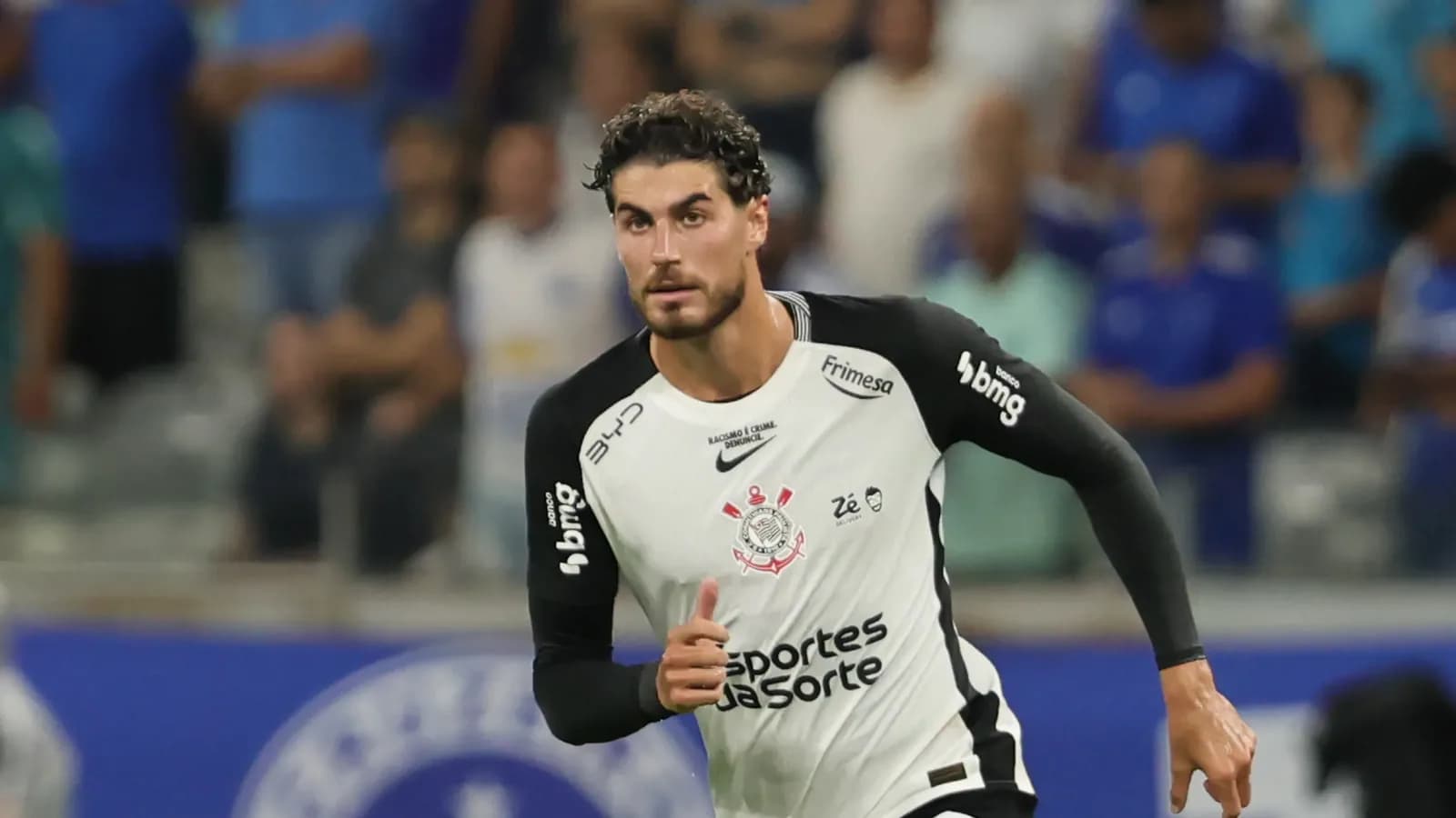 Corinthians libera negociação, e Inter tenta fechar com Pedro Raul