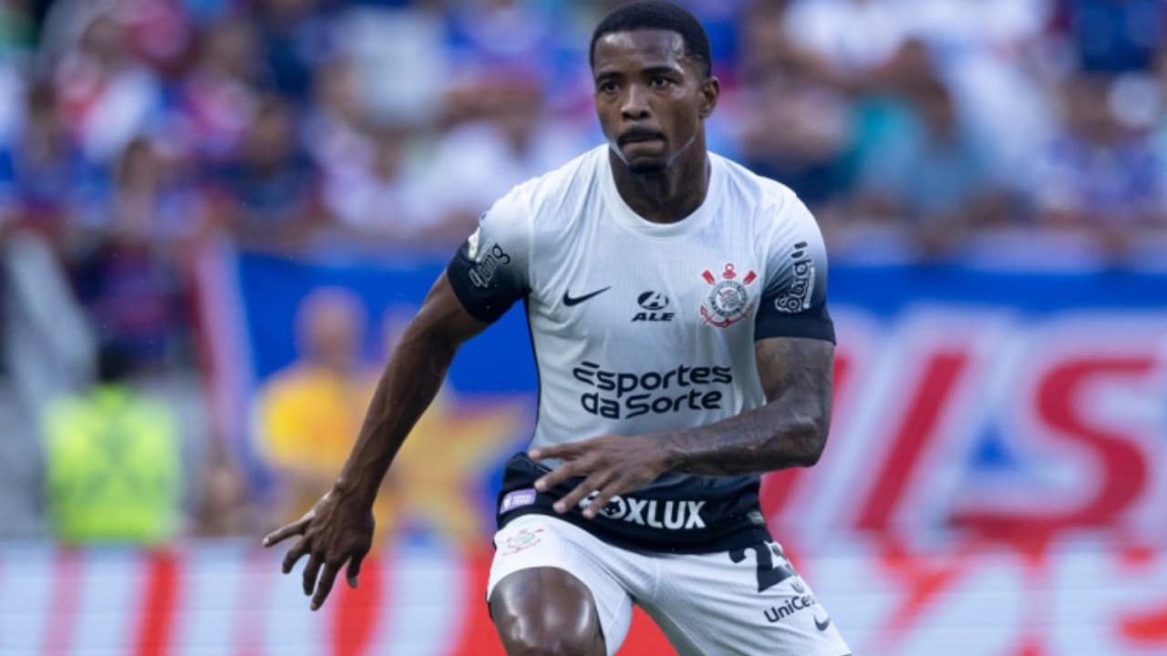 Corinthians encaminha empréstimo de Cacá ao Vitória