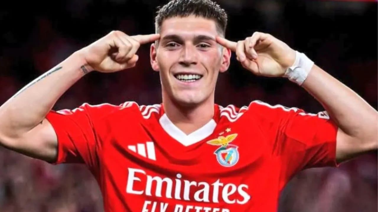 Corinthians e Botafogo querem contratar Rollheiser, do Benfica