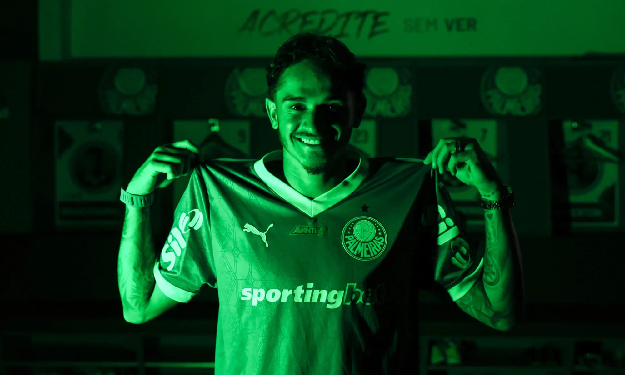 Além de Khellven, Palmeiras pode fechar com +5 reforços