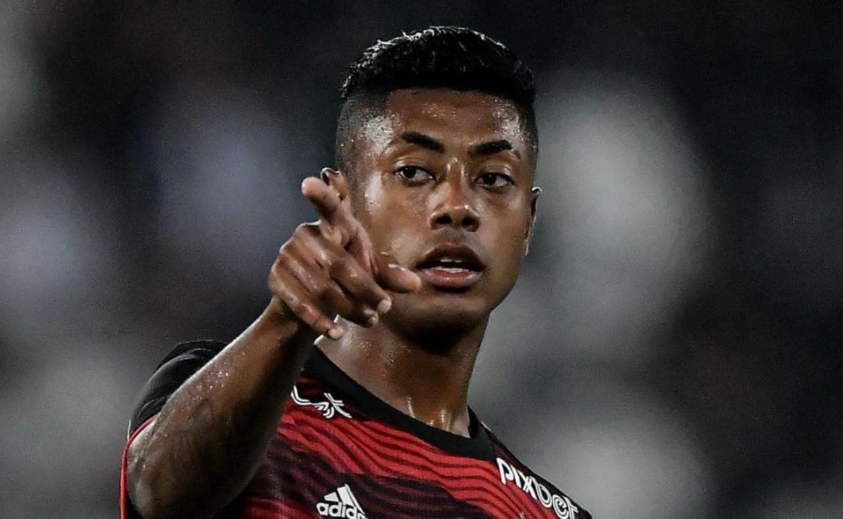 Flamengo informa sua decisão final sobre saída de Bruno Henrique para o Atlético-MG