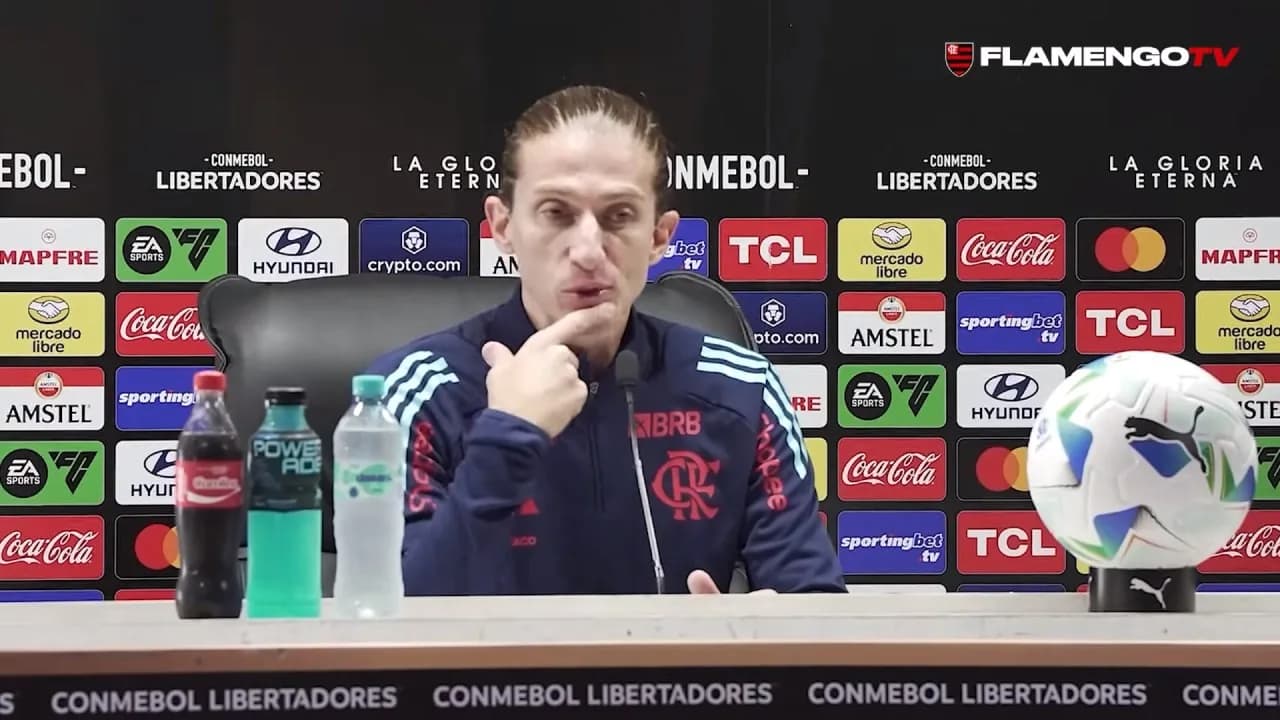 Filipe Luís abre o jogo sobre atacante lesionado no Flamengo