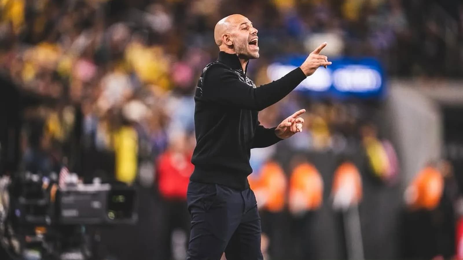 Corinthians recebe resposta de técnico argentino nos bastidores