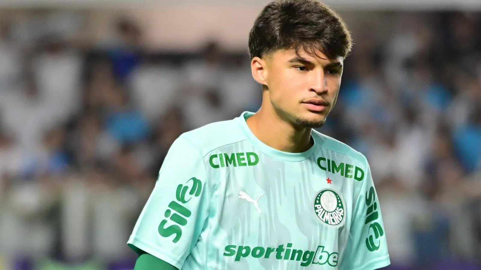 Palmeiras define futuro de Larson após sondagens de clubes estrangeiros
