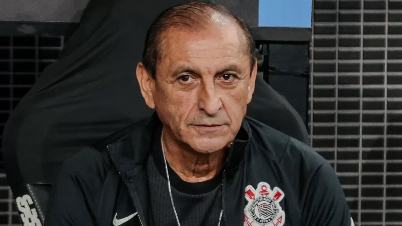 Corinthians demite Ramón Diáz e já tem substituto definido