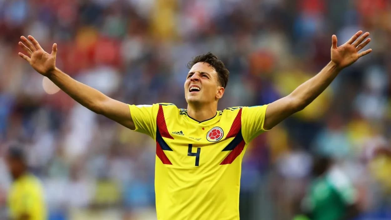 Corinthians conversa com Santiago Arias após rescisão de Fagner