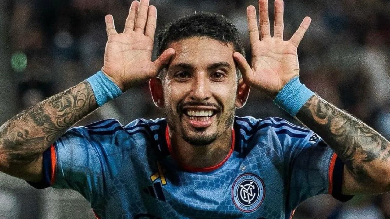 Botafogo tenta contratar meia do New York City; sabia os detalhes