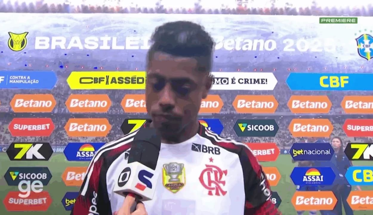 Bruno Henrique esclarece o que pensa sobre jogar de centroavante no Flamengo