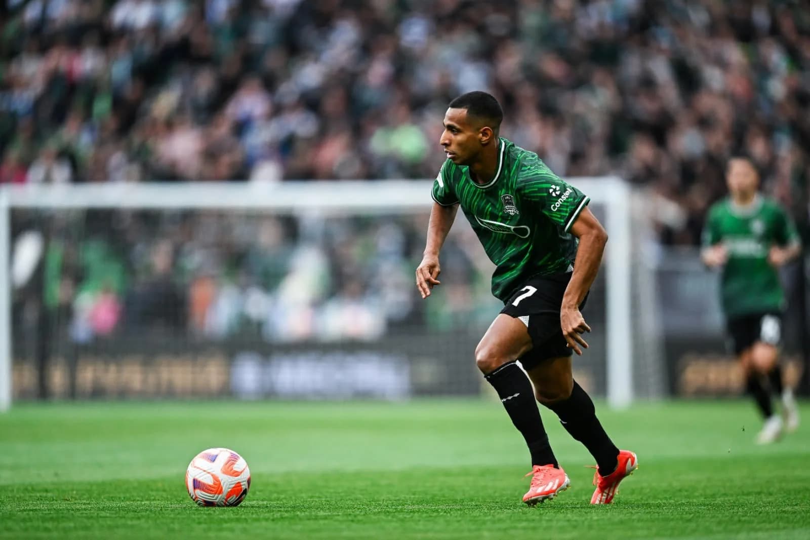 Corinthians encaminha negociação para fechar com Victor Sá, do Krasnodar