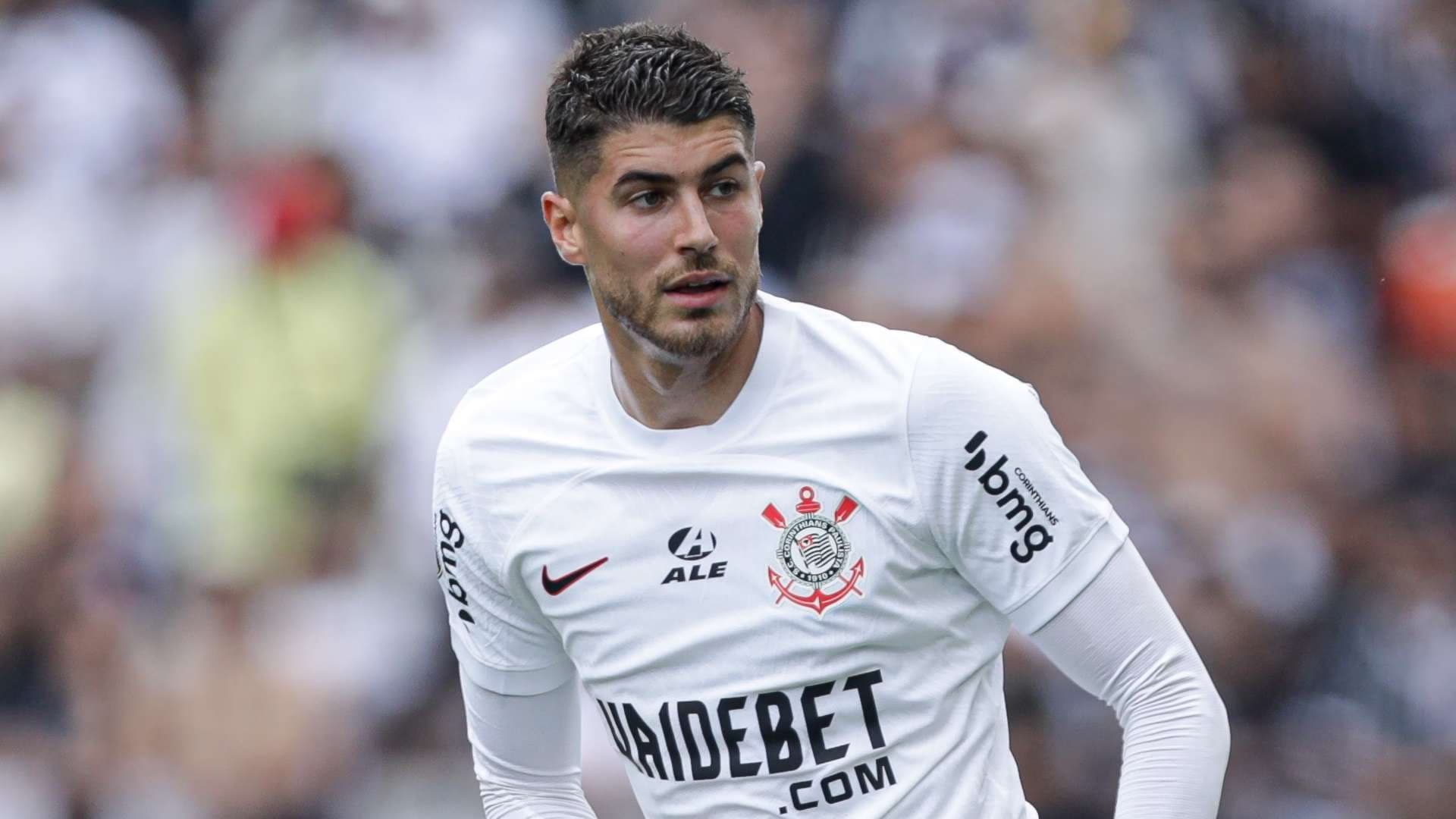 Após Pedro Raul, Ceará quer fechar com outro jogador do Corinthians