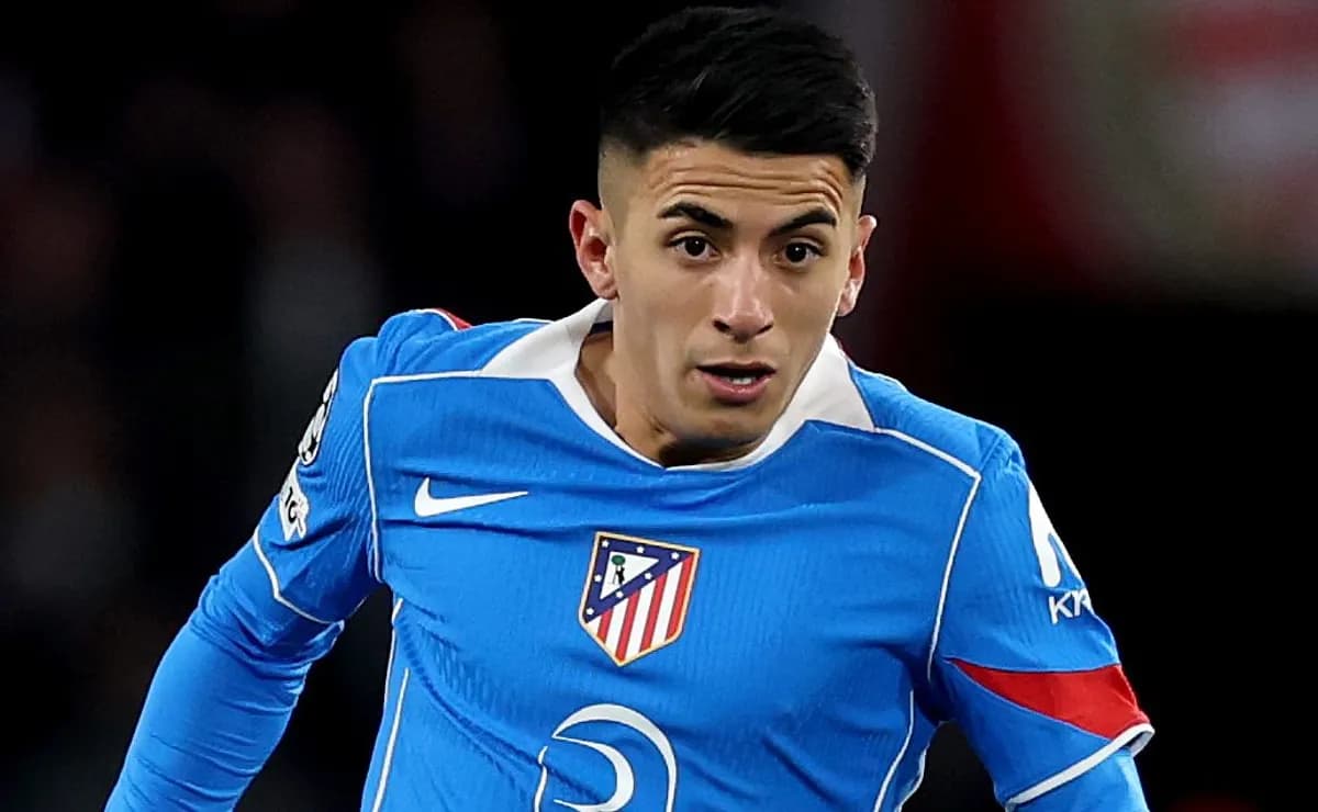 Palmeiras tem concorrência de 2 clubes da Europa por Thiago Almada