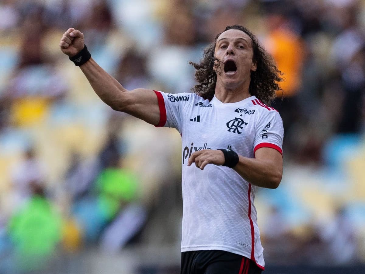 David Luiz pode realizar o sonho de vestir a camisa do Corinthians