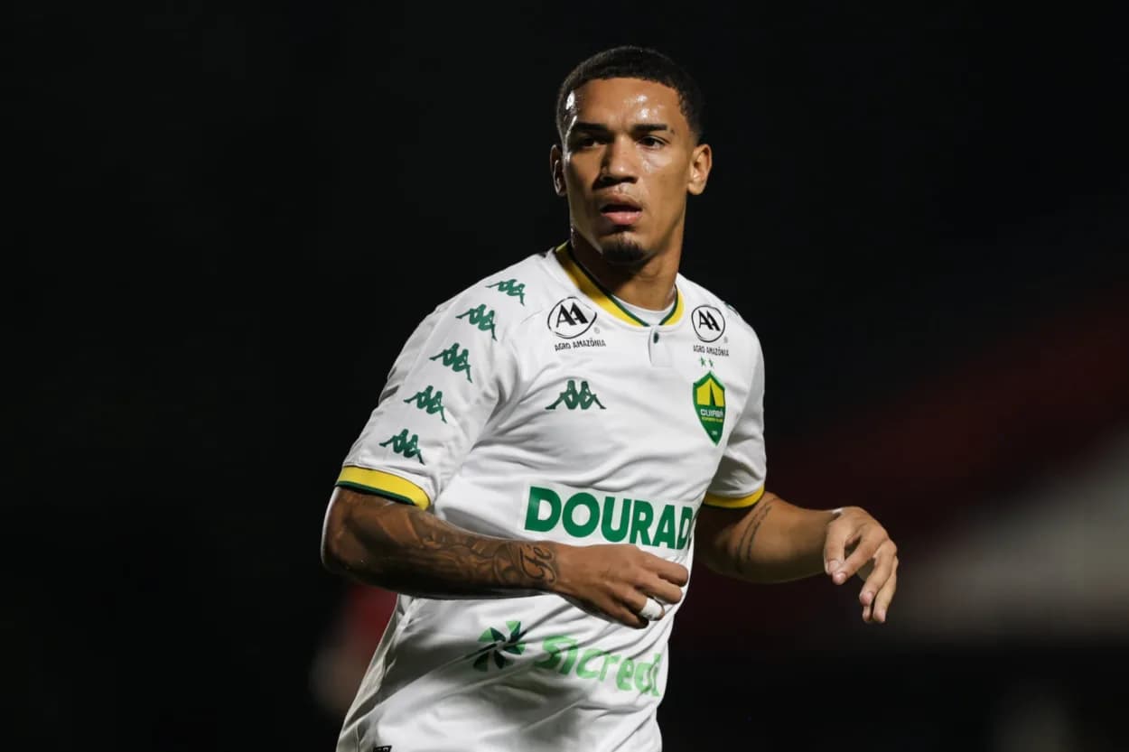 Clima esquenta no Conselho do Palmeiras, e nome de Denílson vem à tona em discussão