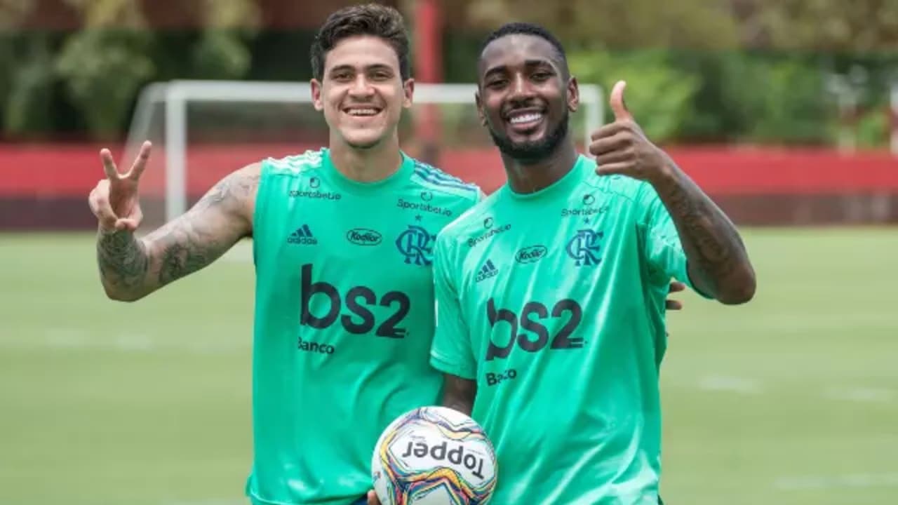 Flamengo: Filipe Luís defende aumento de salário a estrela do elenco após cobrança de empresário