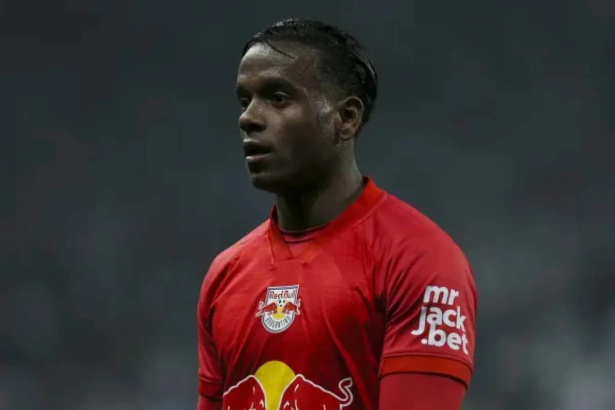 Toluca bate o martelo após oferta do Corinthians por Helinho