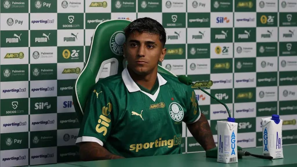 Facundo Torres exalta gol marcado em virada do Palmeiras sobre o Botafogo-SP