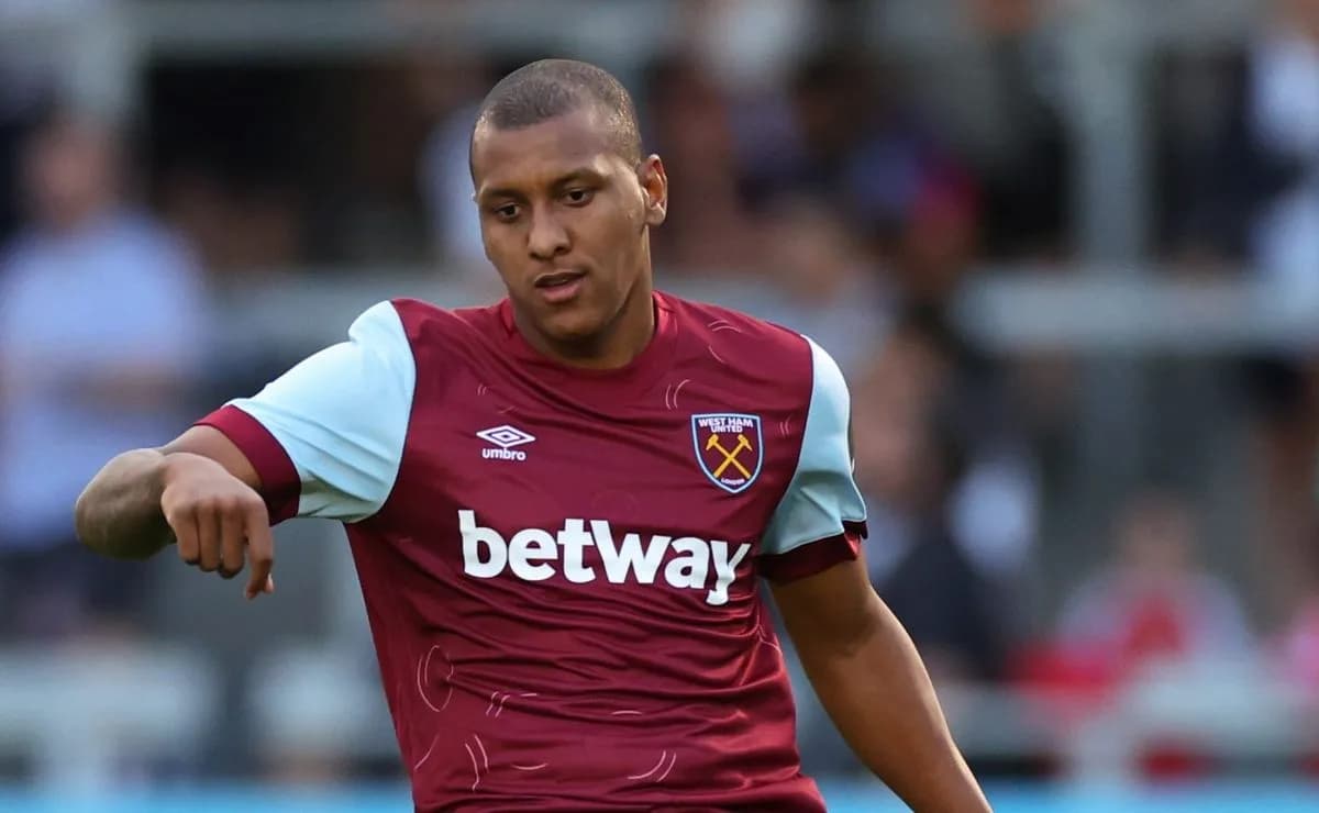 Corinthians decide após investida para fechar com Luizão