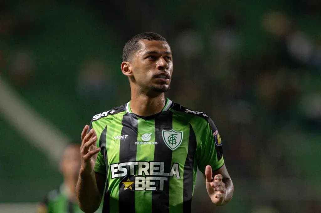 América-MG faz único pedido para vender Fabinho ao Corinthians