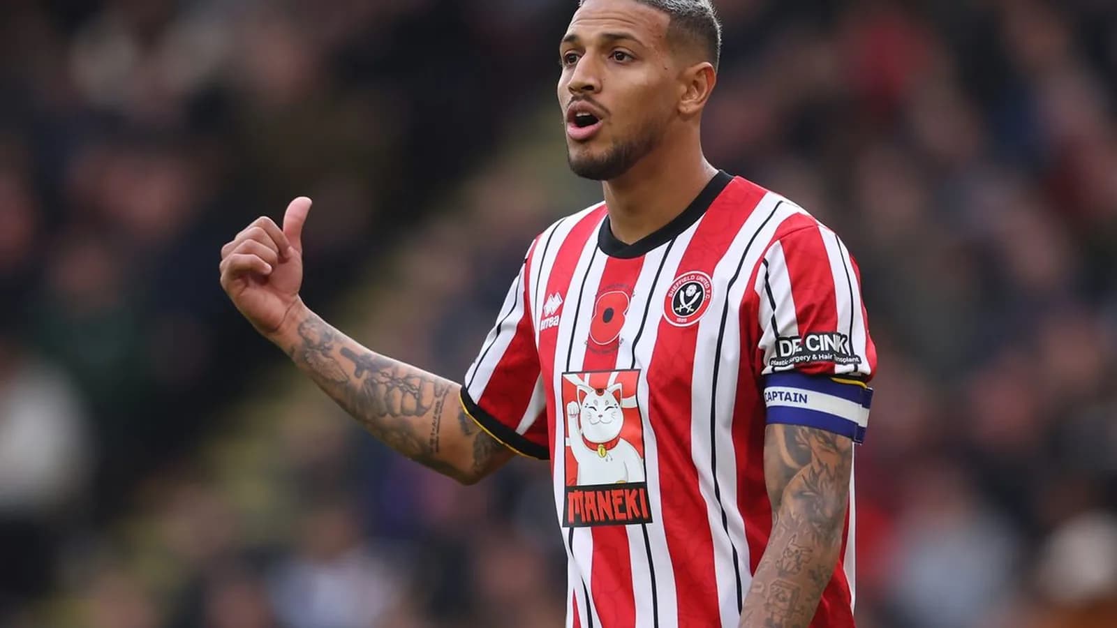 Wolfsburg bate o pé e Corinthians recua em negociação por Vinicius Souza