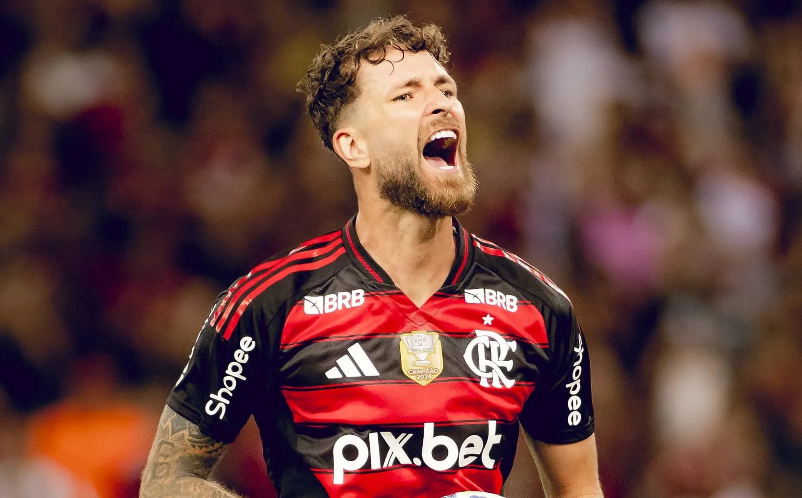 Léo Pereira vira alvo de 4 clubes e pode ser vendido pelo Flamengo