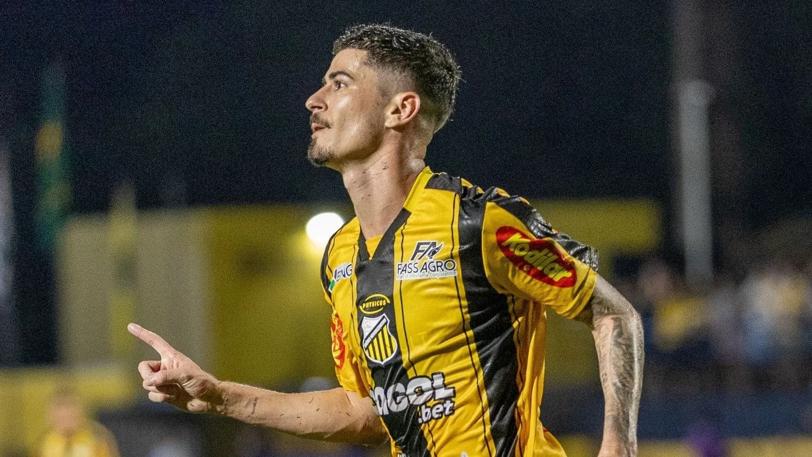 Palmeiras define valor para vender Rômulo após desejo do Rubin Kazan