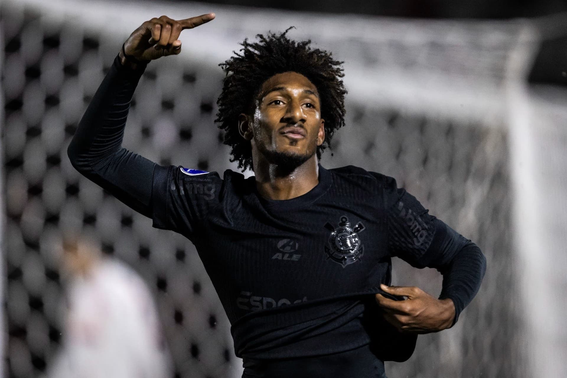 Talles Magno dispara pela primeira vez após vitória do Corinthians diante da Ponte Preta