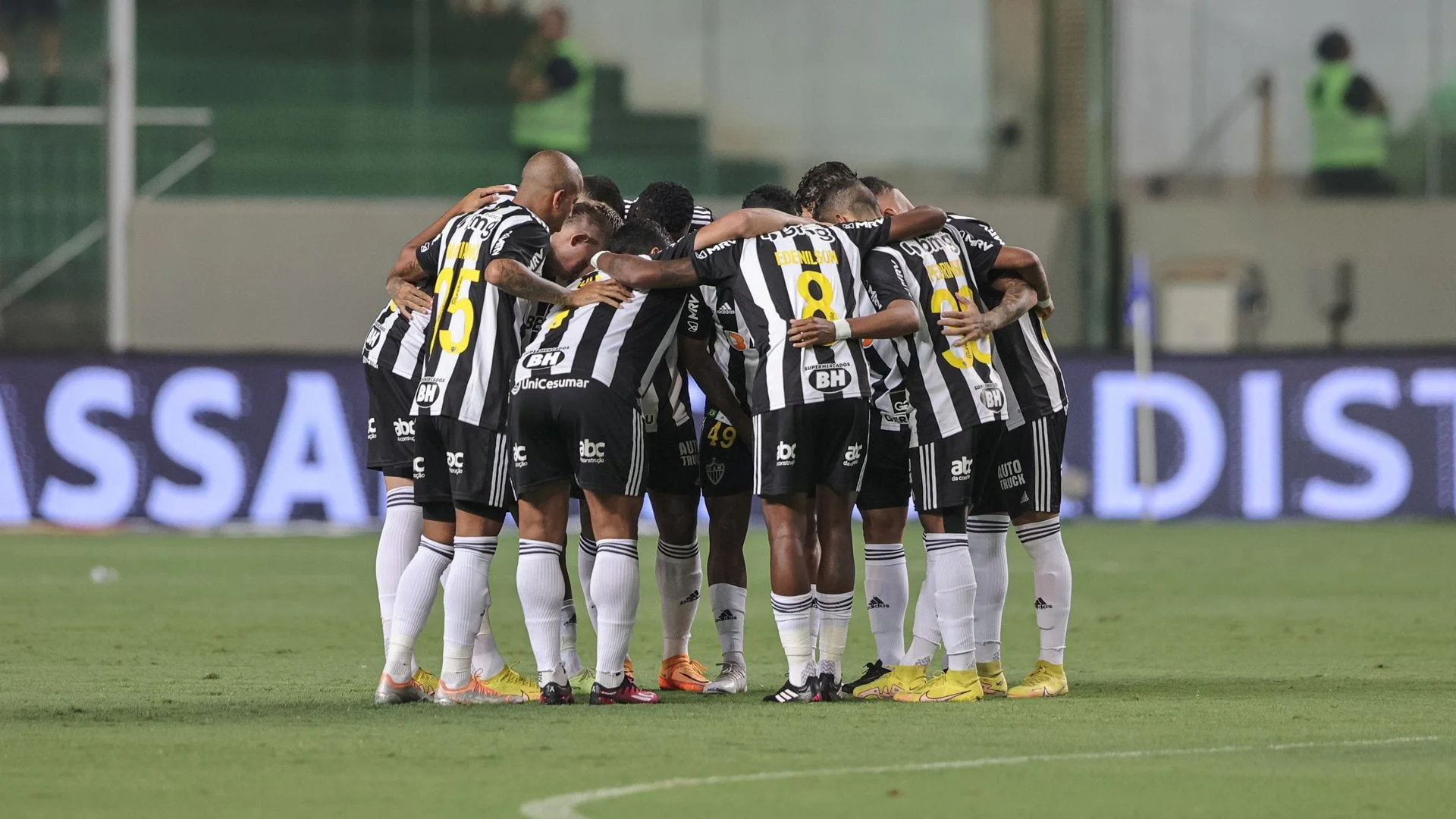 "R$ 4 milhões..."; Corinthians topa tudo para fechar com jogador do Atlético-MG; veja bastidores corinthians